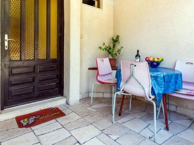 Fontana - One Bedroom With Balcony And Sea View *