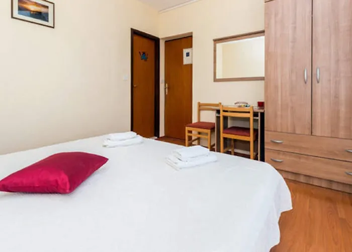 아파트 Fontana - One Bedroom With Balcony And Sea View 믈리니