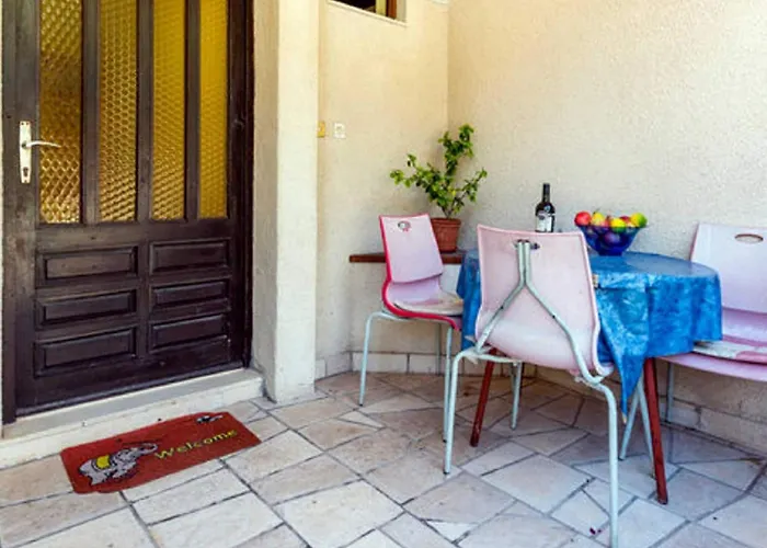 Fontana - One Bedroom With Balcony And Sea View 아파트