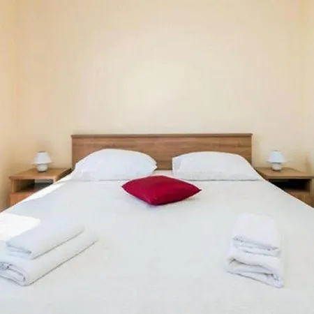 Fontana - One Bedroom With Balcony And Sea View